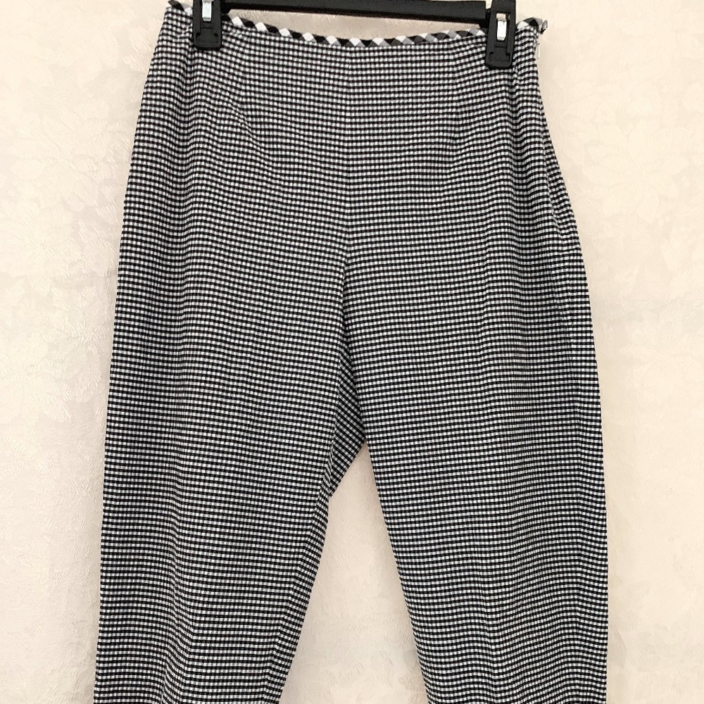 Talbots Seersucker Black/White Check Capris